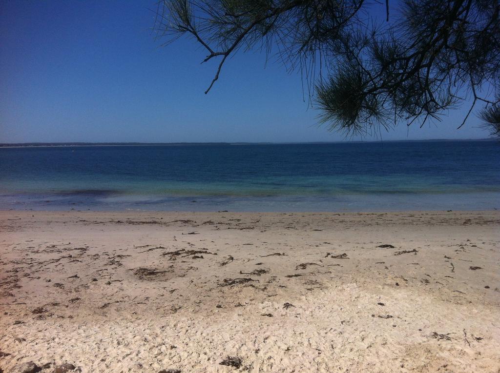 Huskisson Beach Motel Bagian luar foto