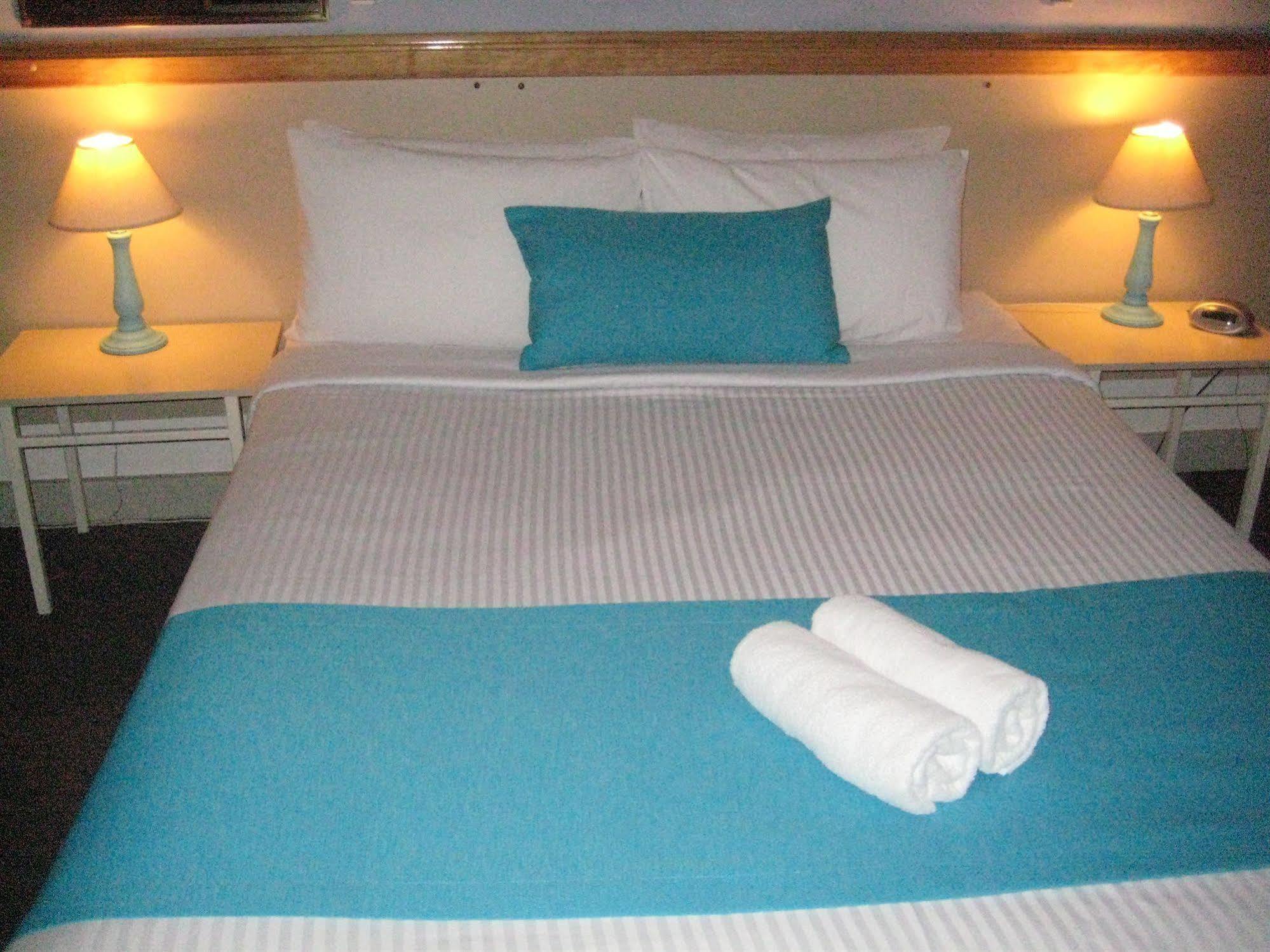 Huskisson Beach Motel Bagian luar foto