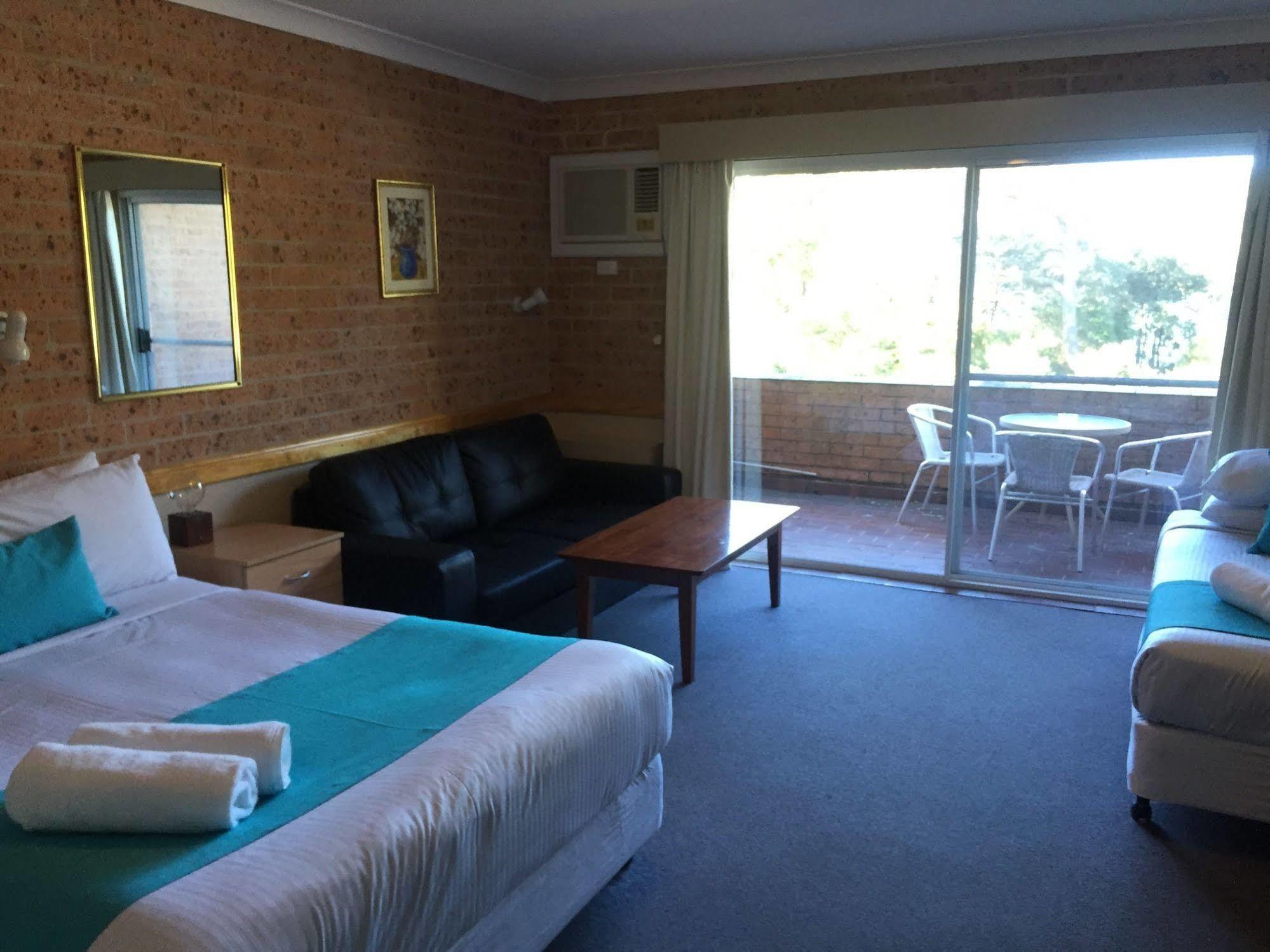 Huskisson Beach Motel Bagian luar foto